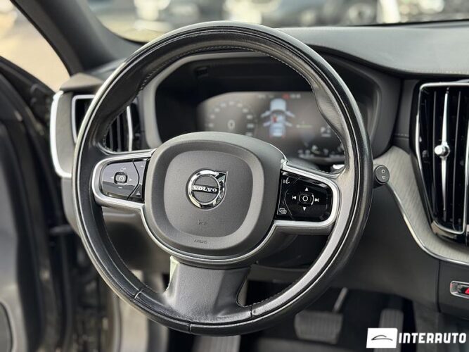 Volvo XC 60 41 interauto-car