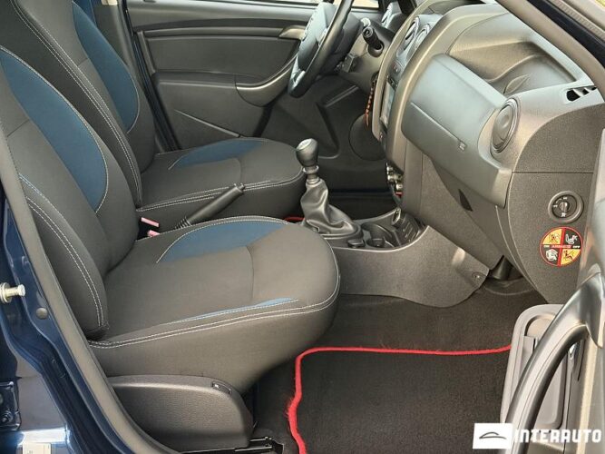Dacia Duster 36 interauto-car