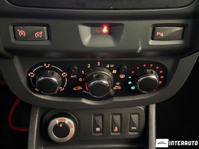 Dacia Duster 42 interauto-car