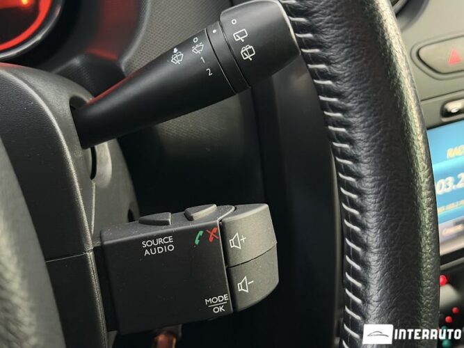 Dacia Duster 40 interauto-car