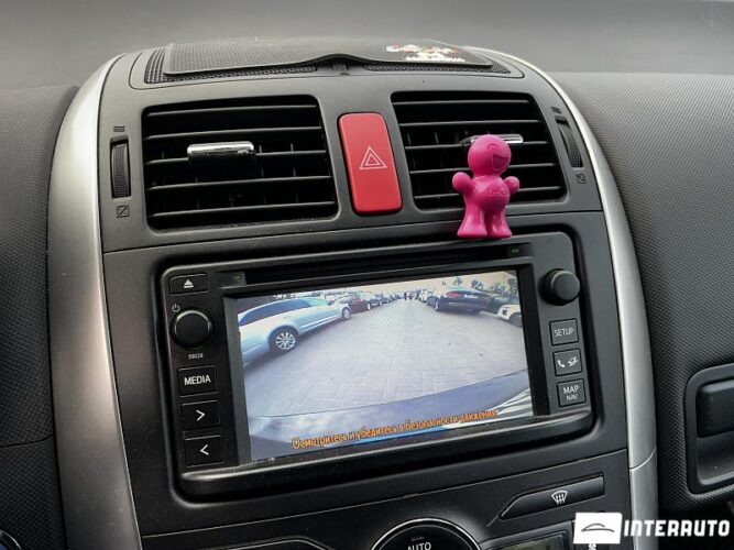 Toyota Auris 38 interauto-car