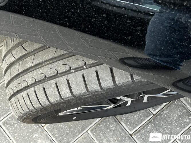 Toyota Auris 44 interauto-car