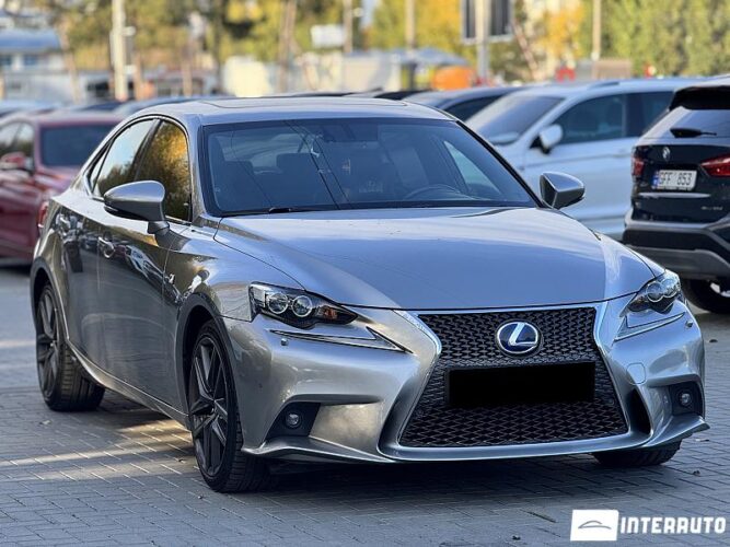 Lexus IS 300h 34 interauto-car