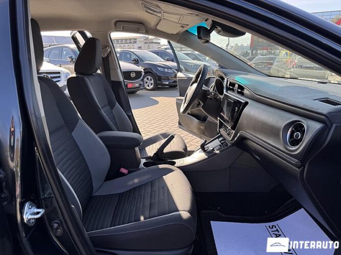 Toyota Auris 43 interauto-car