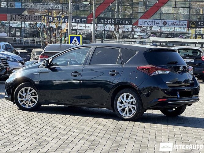 Toyota Auris 32 interauto-car