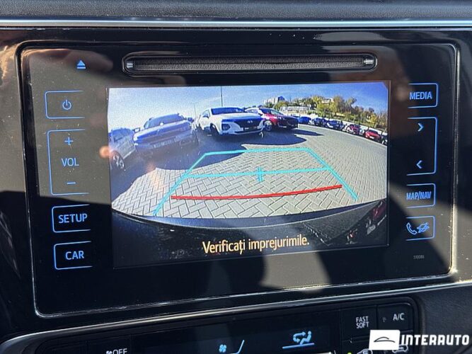 Toyota Auris 38 interauto-car