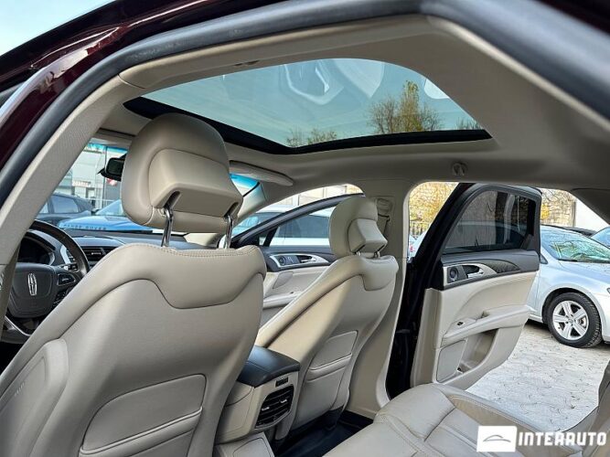 Lincoln MKZ 53 interauto-car