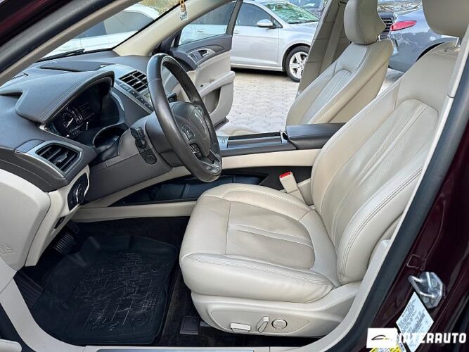 Lincoln MKZ 40 interauto-car