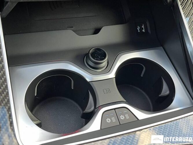 BMW X7 4.0d 52 interauto-car