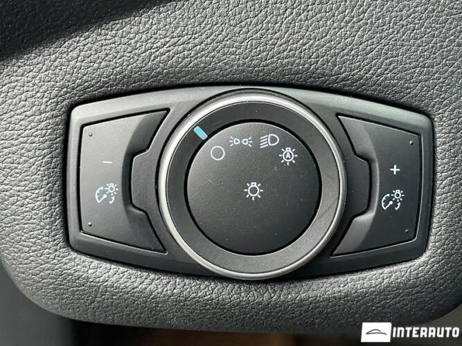 Ford C-MAX 38 interauto-car