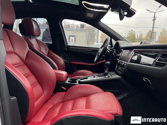 Porsche Macan S 41 interauto-car