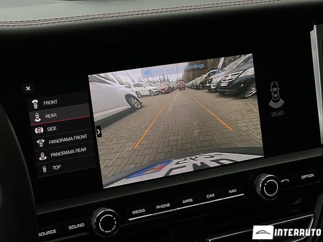 Porsche Macan S 39 interauto-car