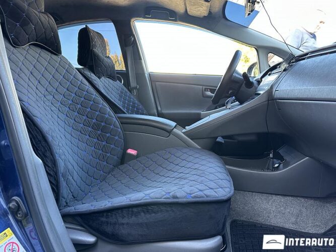 Toyota Prius 35 interauto-car