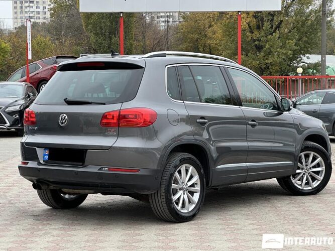 Volkswagen Tiguan 30 interauto-car