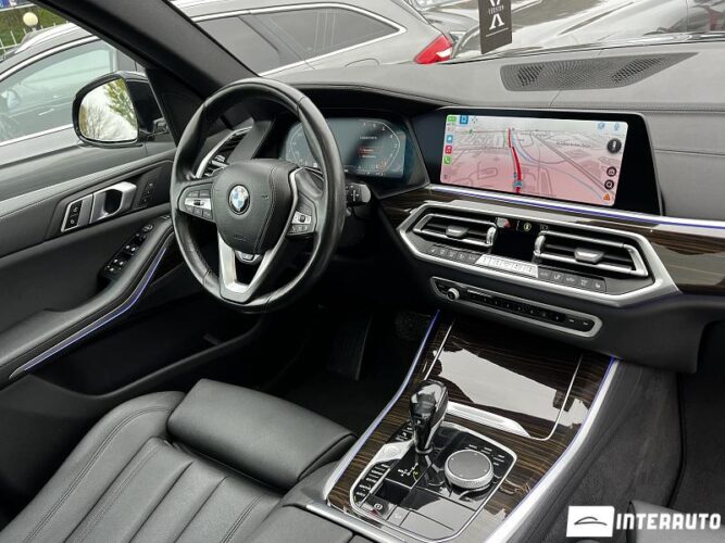 BMW X5 4.0i 36 interauto-car