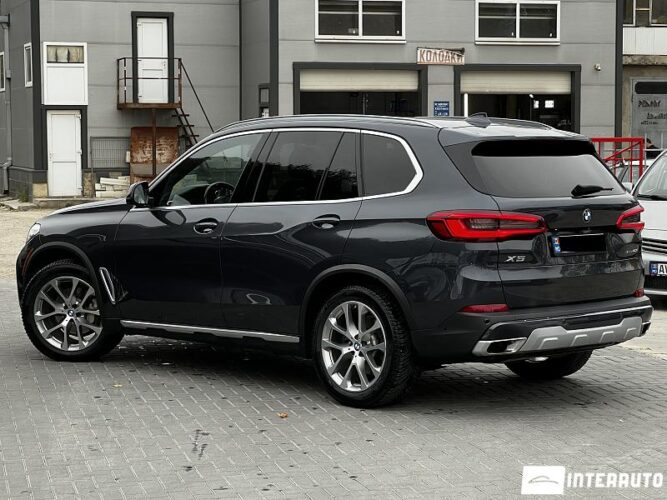 BMW X5 4.0i 33 interauto-car