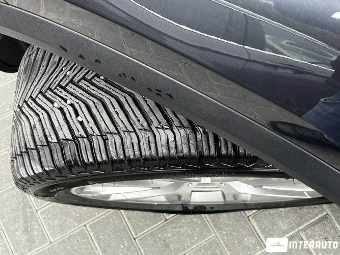 BMW X5 4.0i 49 interauto-car