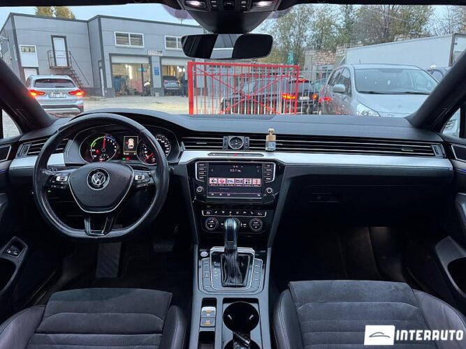 Volkswagen Passat GTE 40 interauto-car