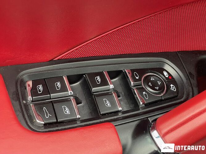 Porsche Cayenne 36 interauto-car