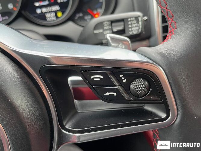 Porsche Cayenne 39 interauto-car