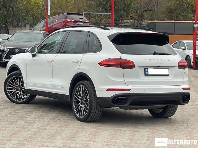 Porsche Cayenne 32 interauto-car