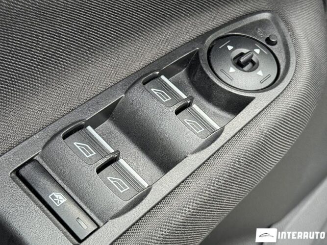 Ford C-MAX 47 interauto-car