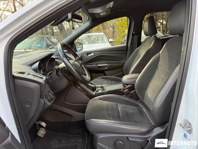Ford Kuga 32 interauto-car
