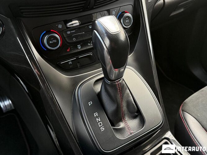 Ford Kuga 40 interauto-car