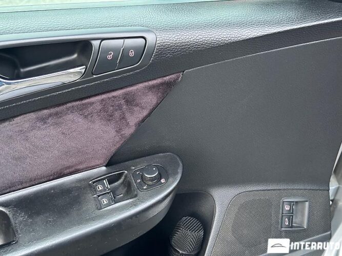 Volkswagen Passat 43 interauto-car