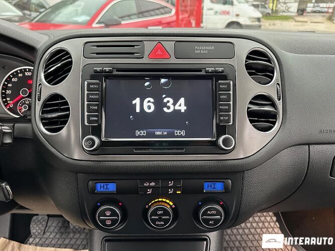 Volkswagen Tiguan 38 interauto-car