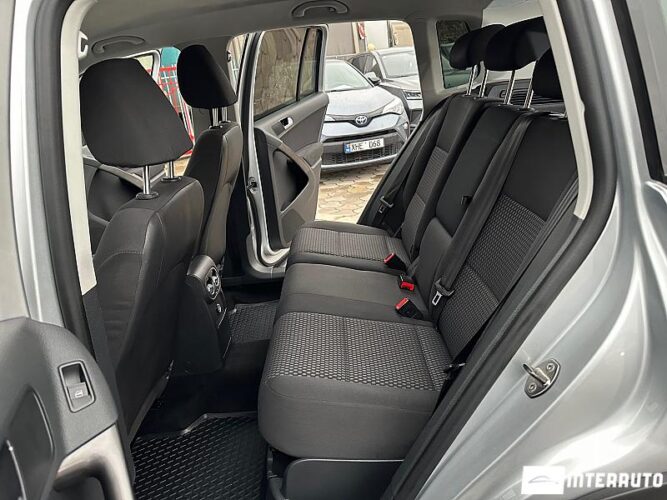 Volkswagen Tiguan 33 interauto-car