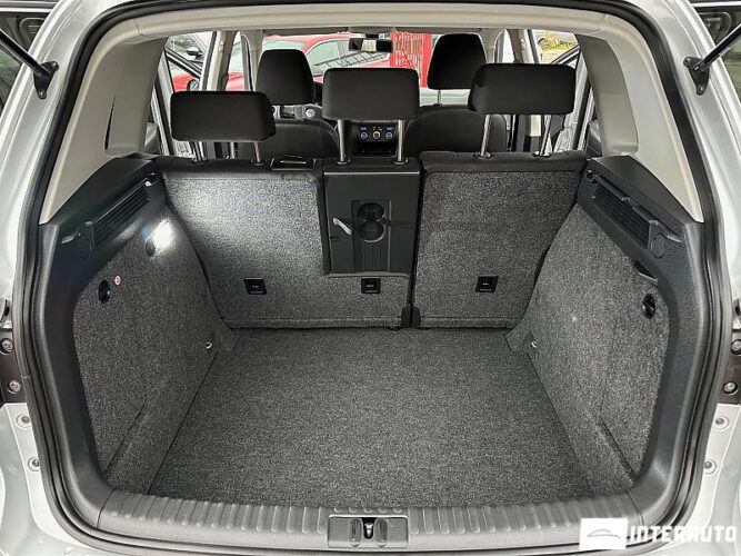 Volkswagen Tiguan 42 interauto-car
