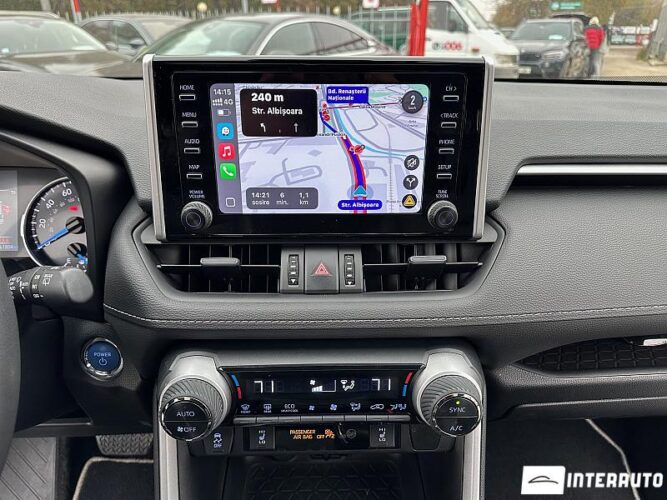 Toyota Rav-4 42 interauto-car