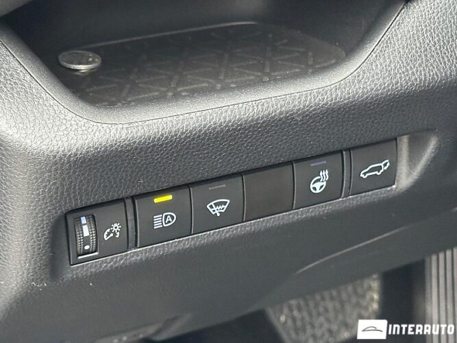 Toyota Rav-4 47 interauto-car