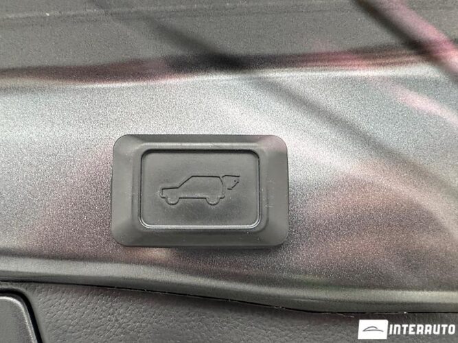 Toyota Rav-4 51 interauto-car