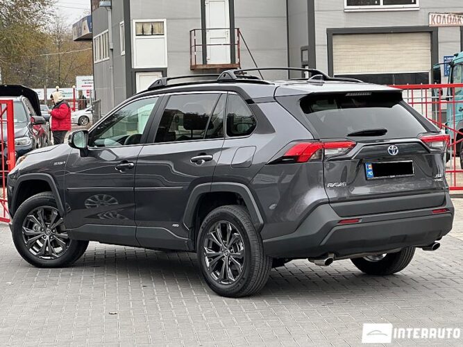 Toyota Rav-4 35 interauto-car
