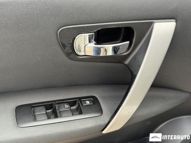 Nissan Qashqai+2 34 interauto-car