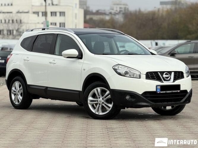 Nissan Qashqai+2 32 interauto-car