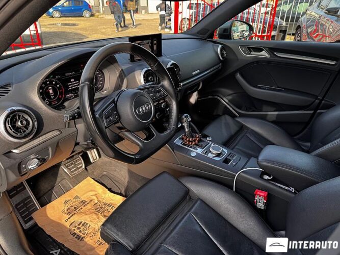 Audi A3 E-tron 35 interauto-car