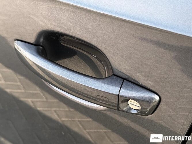 Audi A3 E-tron 50 interauto-car