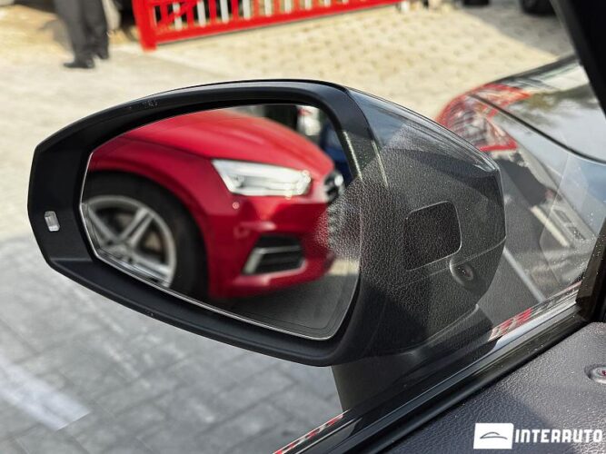 Audi A3 E-tron 49 interauto-car