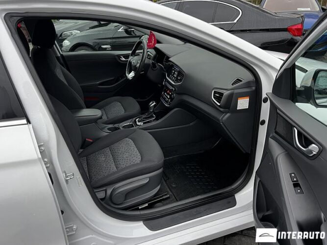 Hyundai Ioniq 46 interauto-car