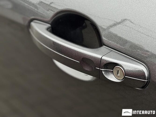 Ford Focus 38 interauto-car