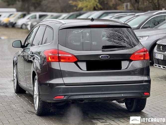 Ford Focus 36 interauto-car