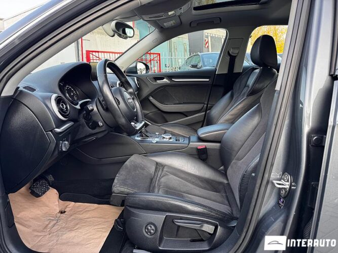 Audi A3 E-tron 35 interauto-car