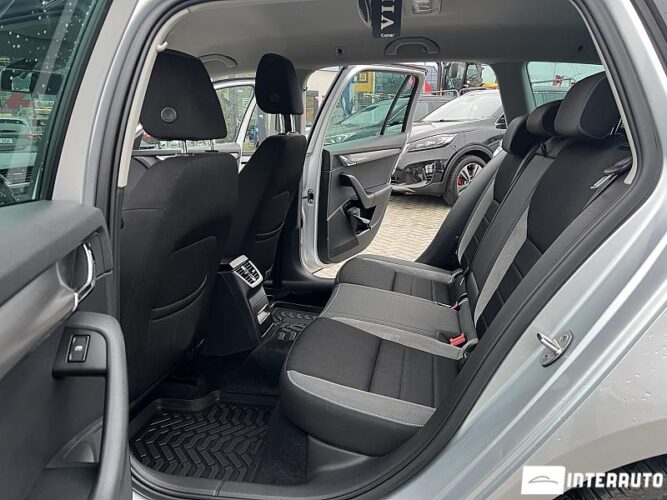 Skoda Octavia 40 interauto-car