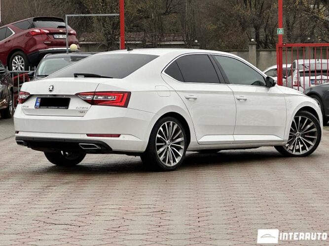 Skoda Superb 32 interauto-car