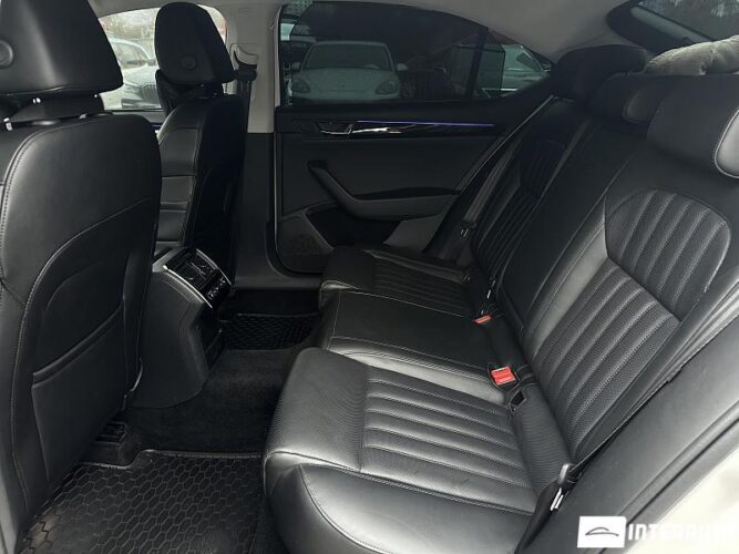 Skoda Superb 45 interauto-car
