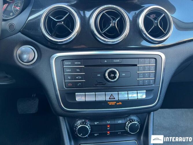 Mercedes CLA 220d 36 interauto-car