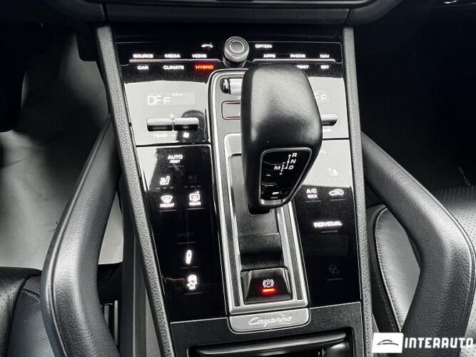 Porsche Cayenne E 45 interauto-car